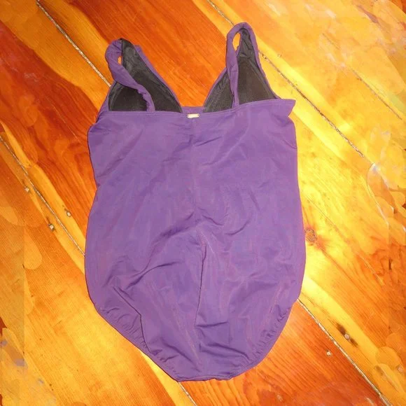 purple ruched Lands End one piece swimsuit size 16 wirefree - Picture 2 of 2